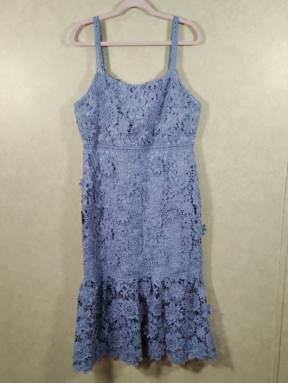 I135 Just Me Blue Floral Crochet & Applique Peplum Hem Dress XL